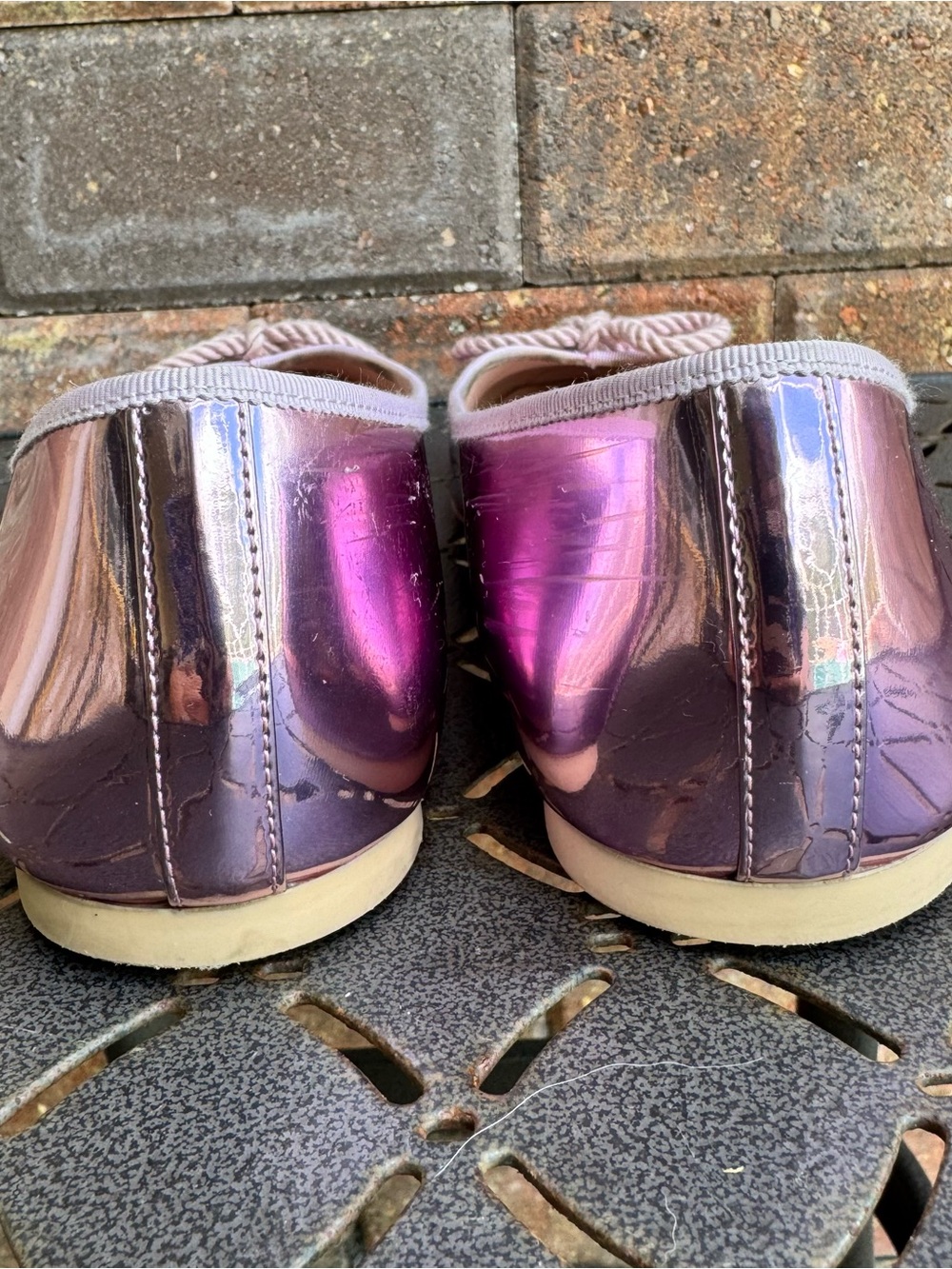 Pretty Ballerinas Iridescent Lilac Ballet Flats with Rope Bow - Picture 6 of 10